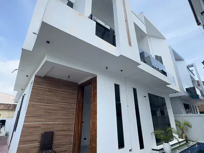 5-Bedroom Detached Home with Pool — Lekki, Lagos