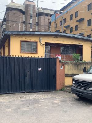 Well Maintained 6 Bedrooms Detached Duplex, Ikeja, Lagos, Detached Duplex for Sale