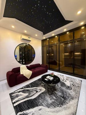 Deluxe 1 Bedroom Bathub Apartment with Red Room, Lekki Phase 2, Lekki, Lagos, Flat / Apartment Short Let