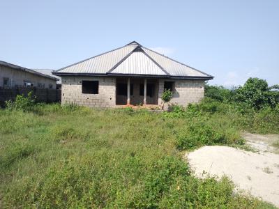 3 Bedroom Bungalow with Bq, Blue Roof Off Oreta Road, Igbogbo, Ikorodu, Lagos, Detached Bungalow for Sale