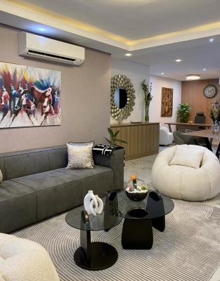 Dee_short Beautiful and Serene 3 Bedrooms Apartment, Ikoyi, Lagos, Flat / Apartment Short Let