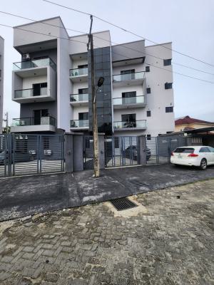 Luxury Built and Maintained Mini Flat Upstairs, Lekki, Lekki Phase 1, Lekki, Lagos, Mini Flat (room and Parlour) for Rent
