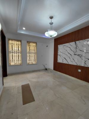 Newly Revamped 2 Bedroom Apartment with Spacious Kitchen, Lekki Phase 1, Lekki, Lagos, Flat / Apartment for Rent