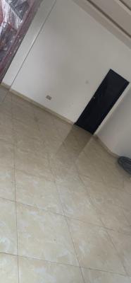 Spacious 2 Bedroom Flat, Osapa, Lekki, Lagos, Flat / Apartment for Rent