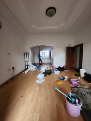 Well Maintained 2 Bedroom Apartment Up, Ikate, Ikate, Lekki, Lagos, Flat / Apartment for Rent