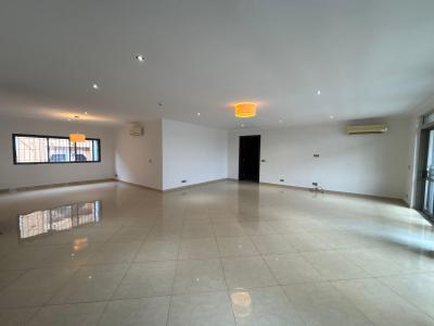 3 Bedrooms Apartment with Maids Room and More, Ikoyi, Lagos, Flat / Apartment for Rent
