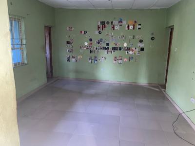 Spacious 2 Bedroom Flat, Oreta Road, Igbogbo, Ikorodu, Lagos, Flat / Apartment for Rent