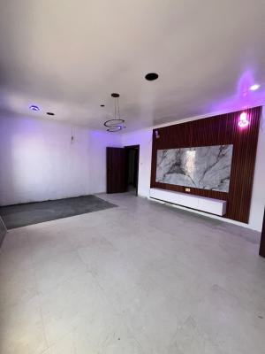 Spacious 2 Bedroom Apartment, Lekki Phase 1, Lekki, Lagos, Flat / Apartment for Rent
