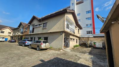 Fantastic 3 Bedroom Flat, Ikeja Gra, Ikeja, Lagos, Block of Flats for Sale
