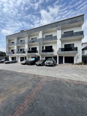 4 𝐁𝐄𝐃𝐑𝐎𝐎𝐌 𝐓𝐄𝐑𝐑𝐀𝐂𝐄 𝐃𝐔𝐏𝐋𝐄𝐗, Lekki Phase 1, Lekki, Lagos, Terraced Duplex for Rent