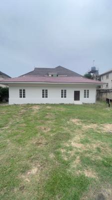 1200 Sqm of Land + 3-bedroom Bungalow, Lekki Phase 1, Lekki, Lagos, Commercial Property for Rent