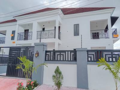 4 Bedroom Semi Detached Duplex and Bq, Gaduwa, Abuja, Semi-detached Duplex for Rent