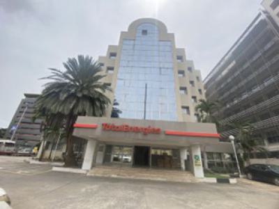 Middle Rise Office Building of 5 Floors and a Reception Block on 3,3222sqm Land, Victoria Island (vi), Lagos, Office Space for Sale