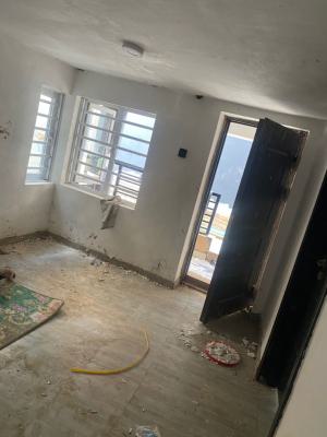 a Newly Renovated Mini Flat, Gated Street, Surulere, Lagos, Mini Flat (room and Parlour) for Rent