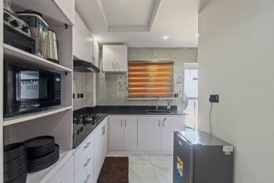 Luxury 1 Bed + Ps5 + Private Gym, Freedom Way,lekki Phase 1, Lekki, Lagos, Flat / Apartment Short Let