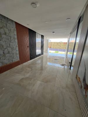 Super-clean and Luxurious Commercial Space Located on a Busy Road, Lekki Phase 1, Lekki, Lagos, Commercial Property for Rent