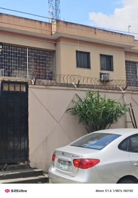 4bedroom Semi Detached Duplex at Akura Estate, Akura Estate Adeniyi Jones Estate Ikeja, Ikeja, Lagos, Semi-detached Duplex for Sale
