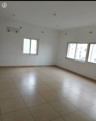 Serviced 3bedroom Flat Plus a Room Bq, Prime Water Gardens, Lekki Phase 1, Lekki, Lagos, Flat / Apartment for Rent