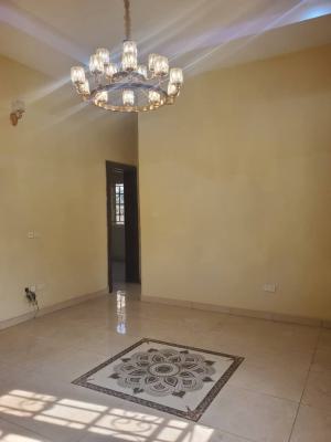 New and Serviced 2 Bedroom En-suite Flat. It Comes with Fitted Kitchen, Lekki Phase 1, Lekki, Lagos, Flat / Apartment for Rent
