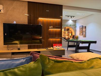 Exquisite 2 Bedrooms + Pool + Gym + Ps5, Lekki Phase 1, Lekki, Lagos, Flat / Apartment Short Let