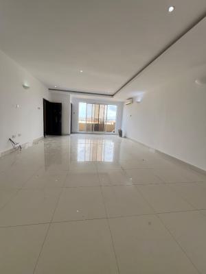 Well Built 3bedroom Apartment with Bq, Lekki Phase 1, Lekki, Lagos, Flat / Apartment for Rent