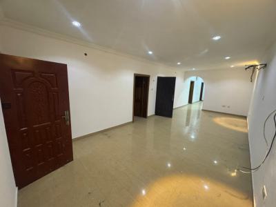 Spacious 3 Bedroom Apartment, Off Admiralty, Lekki Phase 1, Lekki, Lagos, Flat / Apartment for Rent
