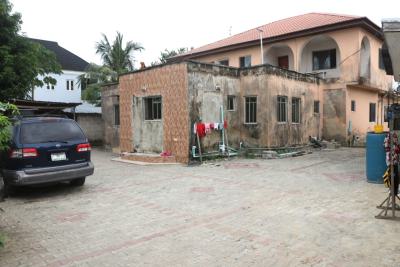 Immediate Smart Cash Flows: 5 Shops in Front and 2 Bq Rooms, Behind Uba, Awoyaya, Ibeju Lekki, Lagos, House for Sale