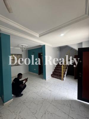 a Well Maintained 3 Bedroom Terrace with Bq, Platinum Way, Ikate Elegushi, Lekki, Lagos, Terraced Duplex for Rent