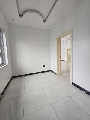 Very Clean 3 Bedroom Flat, Lekki Phase 1, Lekki, Lagos, Flat / Apartment for Rent