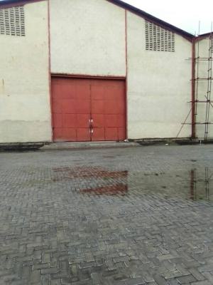 Big Strategic Warehouse Park on Generous Offer, Opposite Trade Fair- Abule Osun Bus Stop, Amuwo Odofin, Lagos, Warehouse for Sale