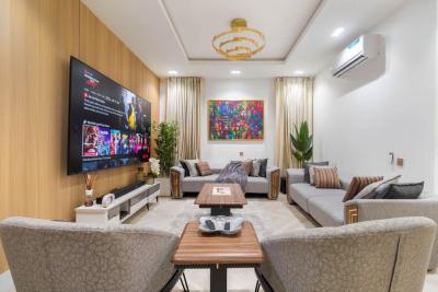 Luxurious 4 Bedroom Apartment, Lekki Phase 1, Lekki, Lagos, Terraced Duplex Short Let