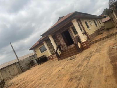 4 Bedroom Bungalow with 2 Bedroom Bq, Elewuro Area Akobo, Ibadan, Oyo, Detached Bungalow for Sale