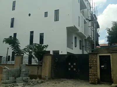 5 Bedroom Fully Detached Triplex with a BQ and Cinema Room. — Maitama District, Abuja