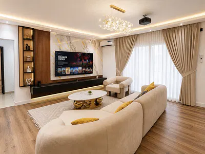 Cute Two Bed Apartment with Gym, Pool and Bathtub
