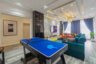 Beautiful 3 Bed with Snooker Board, Oniru, Victoria Island (vi), Lagos, Flat / Apartment Short Let