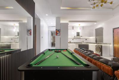 Available From Today -- Luxury 3-bedroom Apartment in Lekki, Lekki Phase 1, Lekki, Lagos, Flat / Apartment Short Let