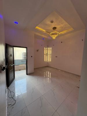 Master Bedroom with Jacuzzi and Balcony, Orchid, Lekki, Lagos, Self Contain (single Rooms) for Rent