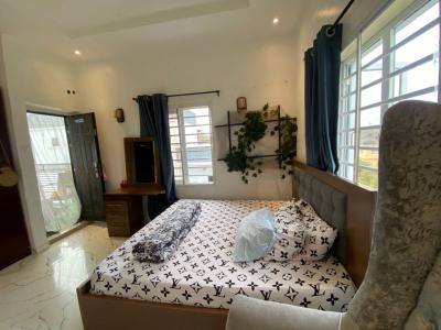 Furnished Master Bedroom in a Shared Apartment ( Video)., Ocean Bay Estate Orchid Road, Lekki, Lagos, Self Contain (single Rooms) for Rent