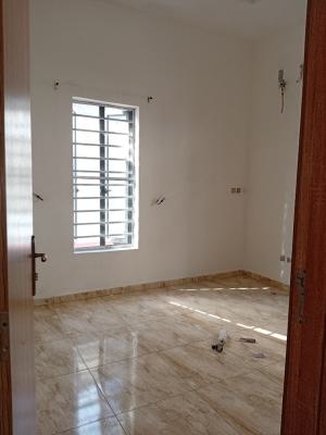 Mouth-watering Single Room in a Shared Apartment, Ochid Road, Lekki, Lagos, Detached Duplex for Rent