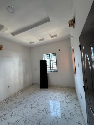 𝐖𝐄𝐋𝐋 𝐌𝐀𝐈𝐍𝐓𝐀𝐈𝐍𝐄𝐃 2 𝐁𝐄𝐃𝐑𝐎𝐎𝐌 𝐀𝐏𝐀𝐑𝐓𝐌𝐄𝐍𝐓, Ikate, Lekki, Lagos, Flat / Apartment for Rent