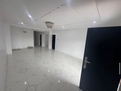 Spacious 3 Bedroom Apartment, Lekki Phase 1, Lekki, Lagos, Flat / Apartment for Rent