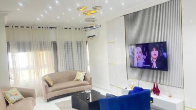 Well Maintained Serviced Tastefully Furnished 2 Bedrooms Apartment, Off Admiralty Way at Prince Ebanor Supermarket, Lekki Phase 1, Lekki, Lagos, Flat / Apartment for Rent