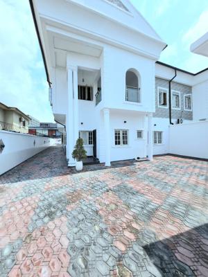 Newly Renovated 3 Bedroom Apartment, Lekki Phase 1, Lekki, Lagos, Flat / Apartment for Rent
