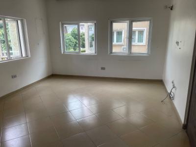 2 Bedeoom Apartment in a Call Estate, Eleganza Gardens at Vgc Bus Stop, Vgc, Lekki, Lagos, Flat / Apartment for Rent