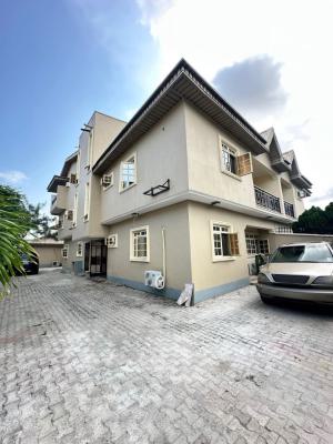 Neatly Built 3 Bedroom Apartment, Lekki Phase 1, Lekki, Lagos, Flat / Apartment for Rent