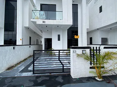 Luxury 4 Bedroom Fully Detached Duplex
