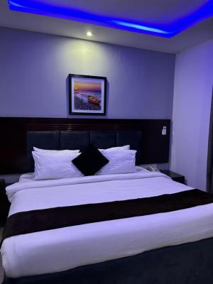 Awesome Paradise, Ikoyi, Lagos, Self Contain (single Rooms) for Rent