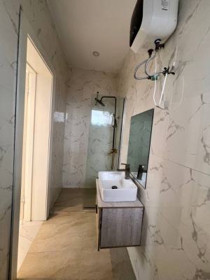 2 Bedroom Apartment, Ilasan, Ikate, Lekki, Lagos, Flat / Apartment for Sale