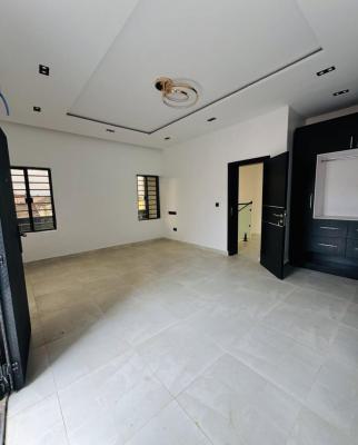 D Duplex, Gra Phase 1, Magodo, Lagos, Semi-detached Duplex for Sale