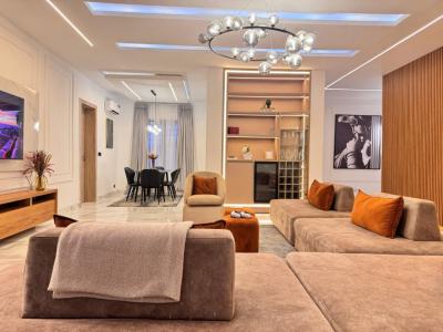 Beautiful 2 Bedroom Apartment with Pool, Lekki, Lagos, Flat / Apartment Short Let